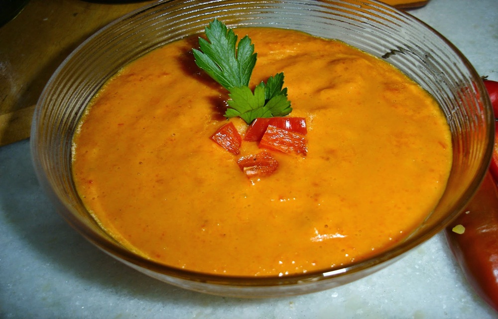 Ir para  <p>1 <a href="http://mdemulher.abril.com.br/receitas/ingredientes/cebola">cebola</a> cortada em peda&ccedil;os;</p>

<p>2 x&iacute;caras (ch&aacute;) de <a...